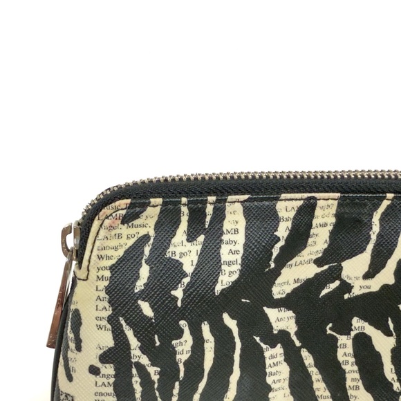 L.A.M.B. Gwen Stefani Black & White Zebra Newspaper Print Top Zip Cosmetic Bag - Picture 4 of 7